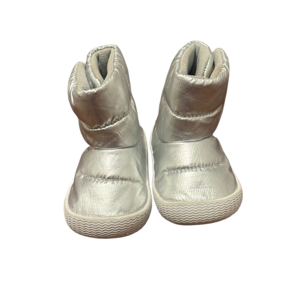 Native Shoes Chamonix Baby Boots in Silver Baby size 4